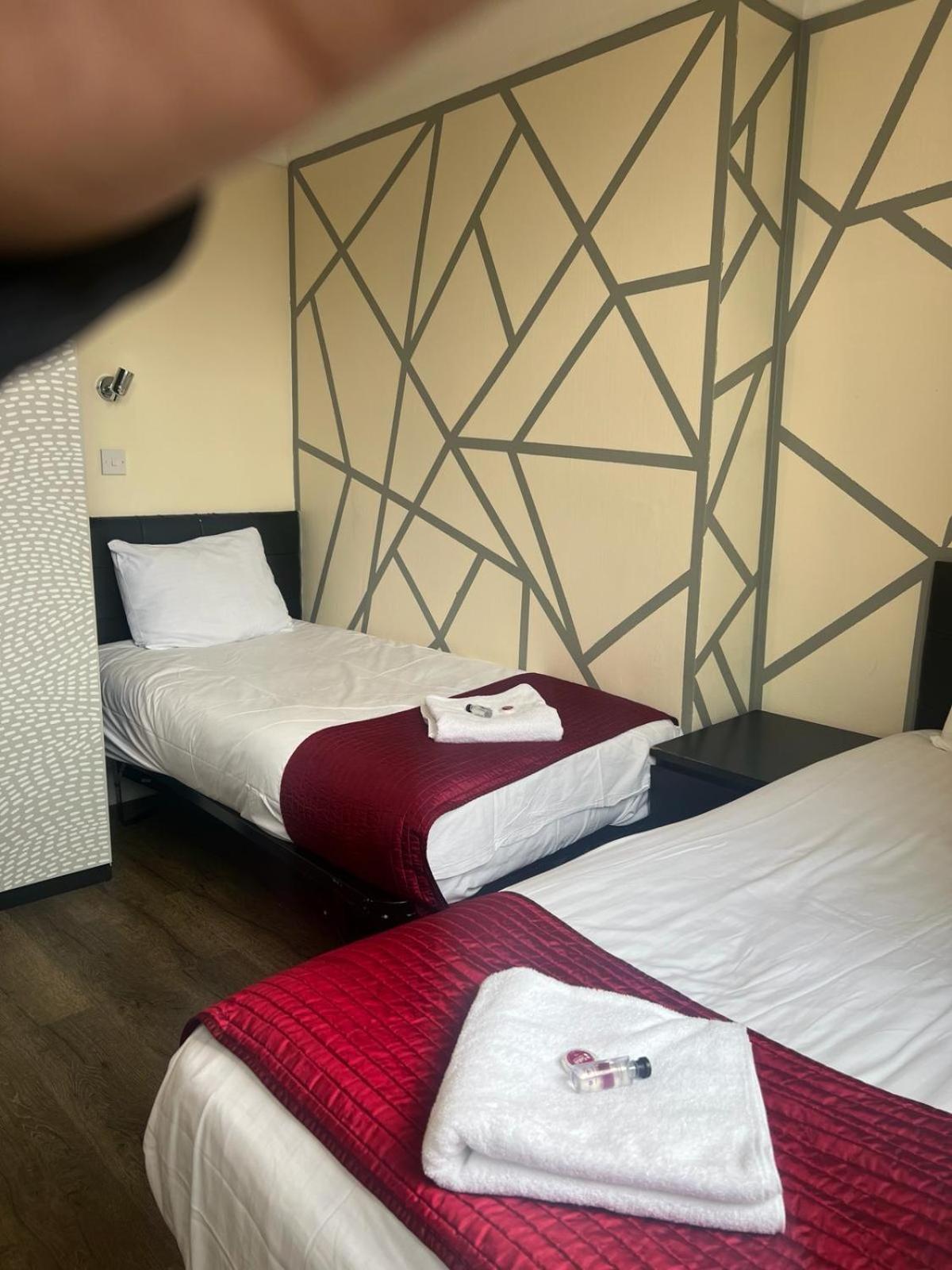 Saba Rooms And Apartments Λονδίνο Εξωτερικό φωτογραφία