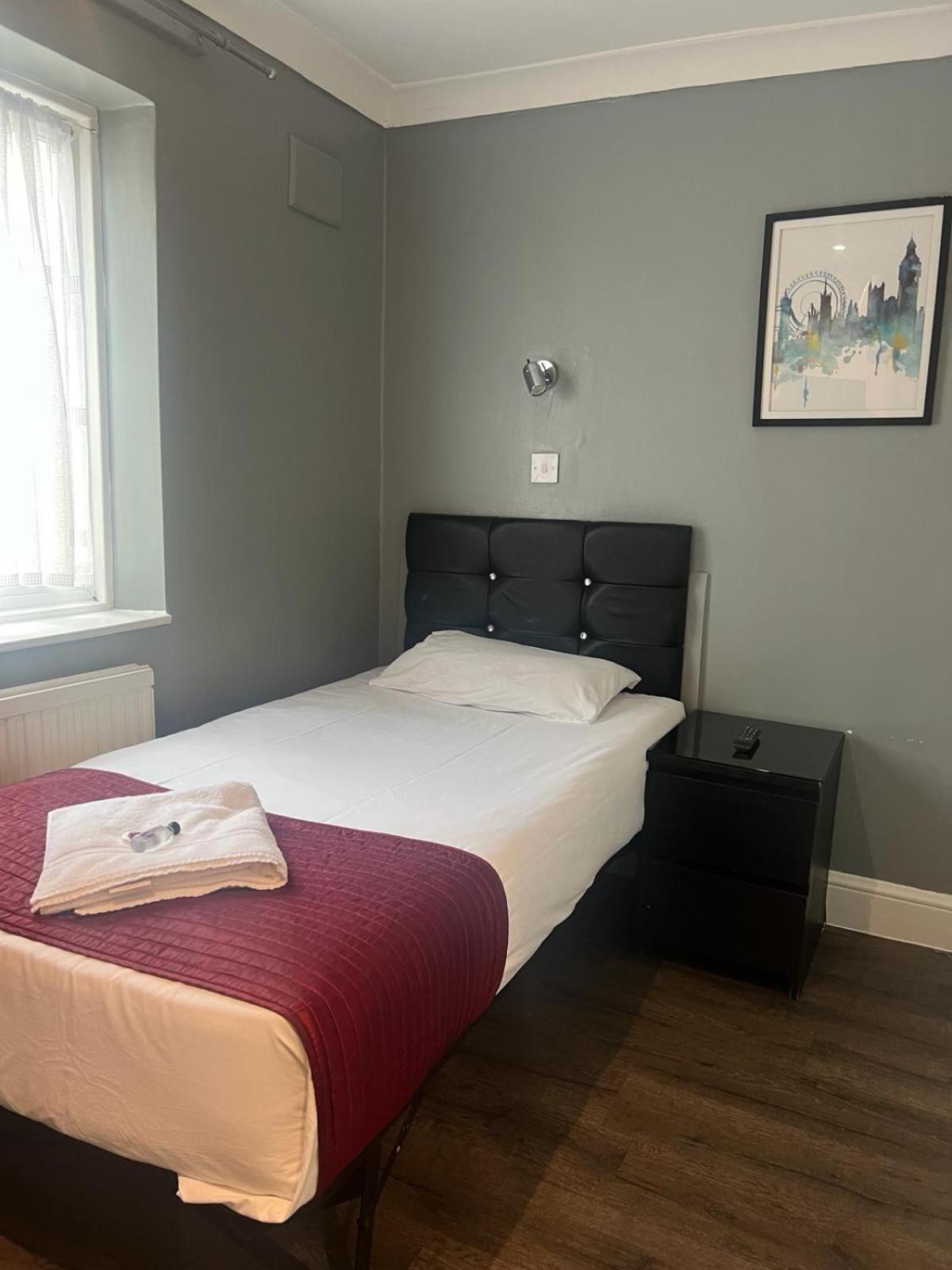 Saba Rooms And Apartments Λονδίνο Εξωτερικό φωτογραφία
