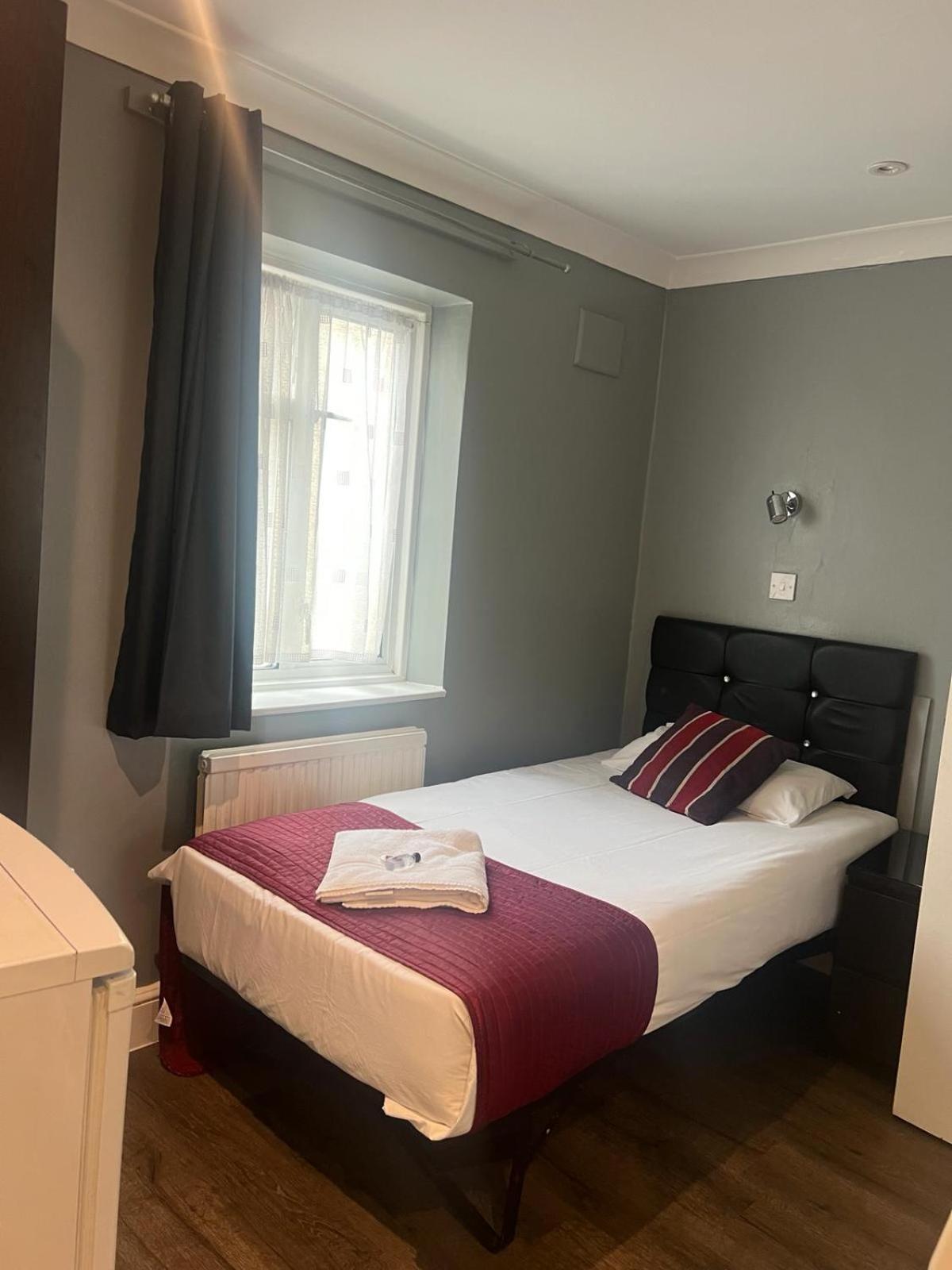 Saba Rooms And Apartments Λονδίνο Εξωτερικό φωτογραφία